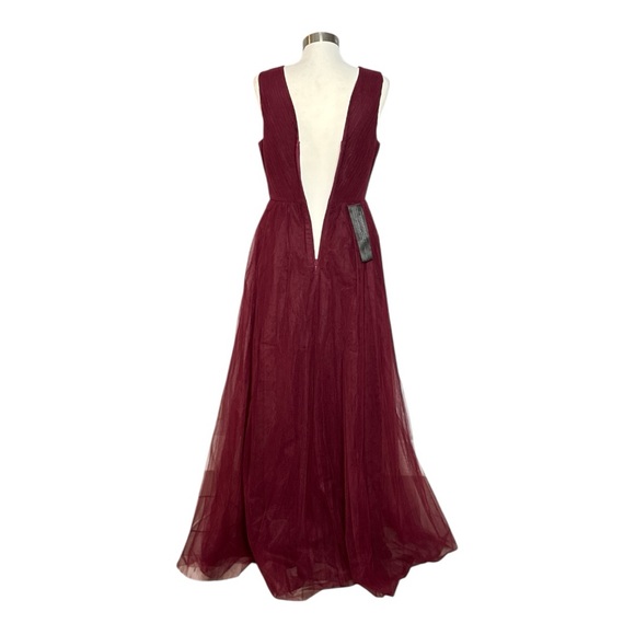 BCBG MAXAZRIA SLEEVELESS WINE TULLE FLORAL LACE APPLIQUÉ FLOOR LENGTH GOWN *NWT* - Picture 10 of 15